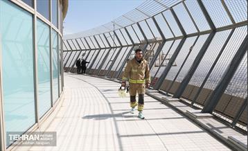 مسابقه پله‌نوردی آتش‌نشانان 8