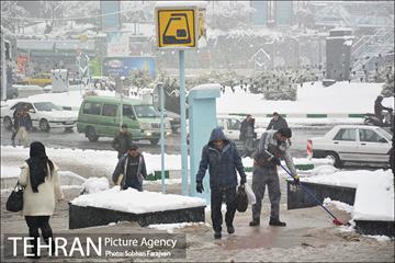 بارش برف زمستانی در تهران-2 31
