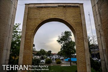 دروازه های تهران؛ میدان قزوین 12