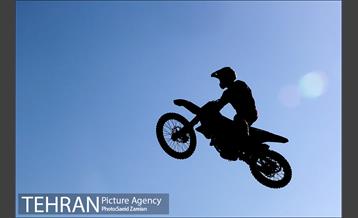 امضاءتفاهم نامه همکاری میان سازمان ورزش شهرداری تهران و فدراسیون موتورسواری و اتومبیلرانی 12