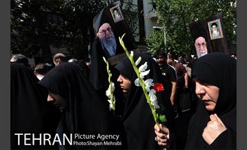 مراسم تشییع پیکرهای مطهر ۱۵۰ شهید تازه‌ تفحص‌ شده دفاع مقدس 18