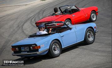 اجتماع بزرگ خودروهای کلاسیک در تور تهران دیـزین  28