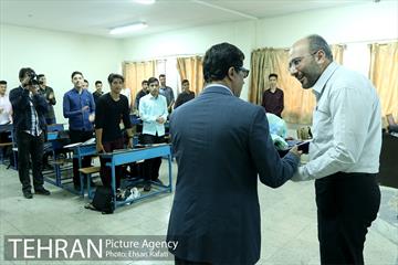 بازدید دکتر حسینی مکارم سرپرست شهرداری تهران از دبیرستان همت 17