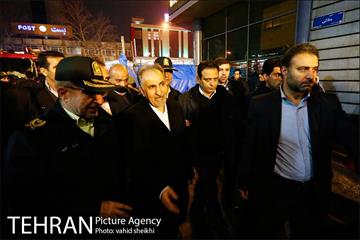بازدید سرزده  شهردار تهران از محل آتش‌سوزی ساختمان برق حرارتی وزارت نیرو 8