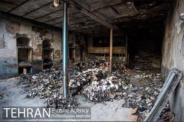بازدید شهردار تهران از خسارت آتش سوزی اخیر میدان حسن آباد 23