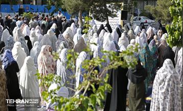 اقامه نماز عید سعید فطر در محله شهران 10