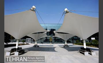 دریاچه و باغ هنر 26