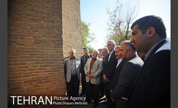 بازدید شهردار تهران از برج طغرل به مناسبت روز تهران 5