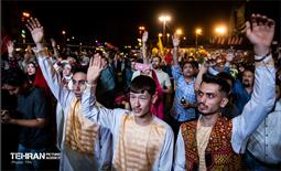 جشن وحدت در میدان انقلاب اسلامی