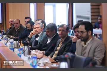 نشست بررسی نحوه توزیع قبوض عوارض نوسازی و پسماند 6