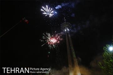 نورافشانی برج میلاد همزمان با ولادت حضرت علی (ع) 11