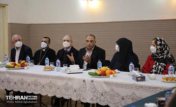 نشست صمیمانه شهردار منطقه 8 با نخبگان جامعه ارامنه 15