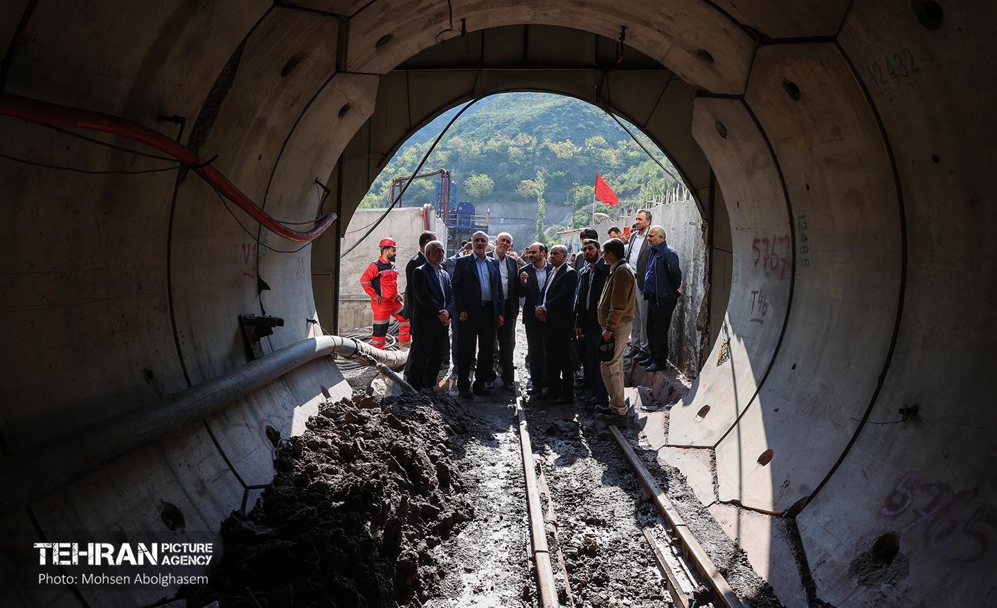 بازدید شهردار و استاندار تهران از سد لار 18
