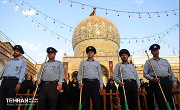 اهتزاز پرچم حرم سیدالشهدا(ع) بر فراز گنبد حرم عبدالعظیم حسنی(ع) 38