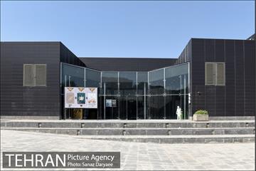 پردیس تئاتر تهران‎ 16