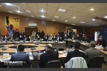 نشست هم اندیشی شهردار تهران با نخبگان منطقه 22