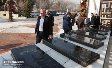 اختتامیه دومین کنگره شعر و داستان روایت پایداری 4