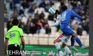 دیدار استقلال و پدیده در لیگ برتر فوتبال
