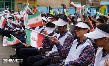 گرامیداشت روز 13 آبان در مدرسه شهید فهمیده  19