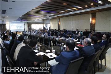 بازدید اصحاب رسانه از مراکز عرضه بهداشتی دام  32