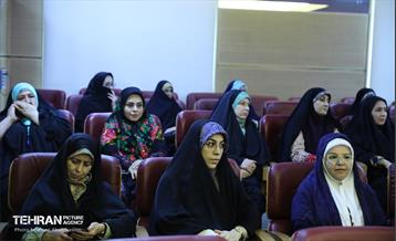 نشست شهردار تهران و اعضای سی و هشتمین دوره کنفرانس بین‌المللی وحدت اسلامی 12