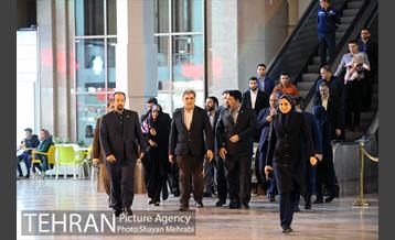 بازدید شهردار تهران از نمایشگاه دستاوردهاى هنرى زنان هنرمند داراى معلولیت 22