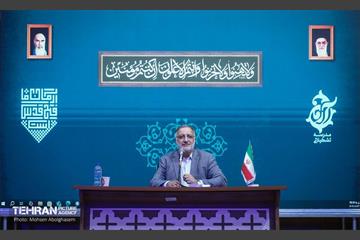 نشست صمیمانه شهردار تهران با جمعی از دانشجویان کشور