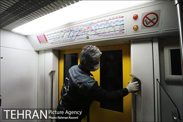 آغاز عملیات ضدعفونی کردن مترو تهران 7