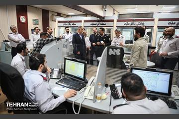 بازدید شهردار تهران از ستاد فرماندهی عملیات آتش نشانی 6