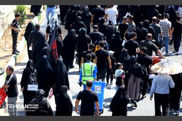 خدمت‌رسانی شهرداری تهران به جاماندگان اربعین حسینی(ع) 18