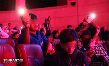 کنسرت رضا صادقی برای کودکان کار 1