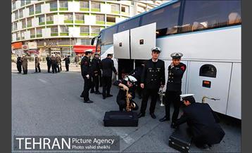 اجرای گروه موزیک به مناسبت سالگرد ورود امام خمینی (ره) 1