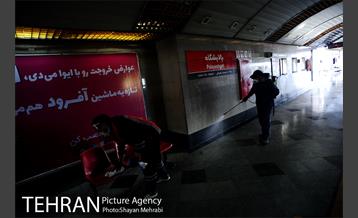 عملیات ضدعفونی کردن مترو تهران 49