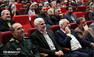 نخستین گردهمایی تجلیل از جانبازان پاسدار آزاده 54