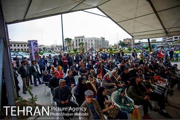 جشنواره نوروزگاه در میدان راه آهن 8