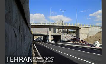 تقاطع غیر همسطح بزرگراه شهید حکیم با بلوار المپیک 17