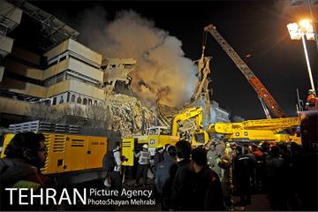 امداد رسانی شبانه در حادثه پلاسکو 1