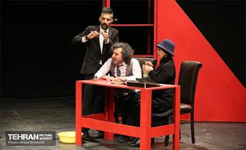 نمایش دروغ رستاخیز‎‎ 7