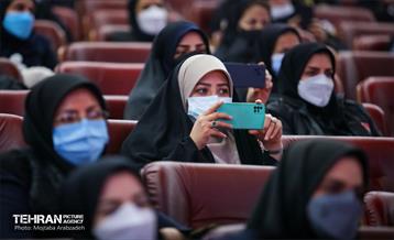 آیین تکریم و بزرگداشت مقام زن 9