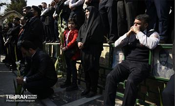 تشییع پیکر شهید آتش‌نشان «قریب رضا دارابی» 3