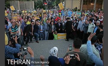 اختتامیه نمایش های خیابانی پویش از خودمان شروع کنیم 24