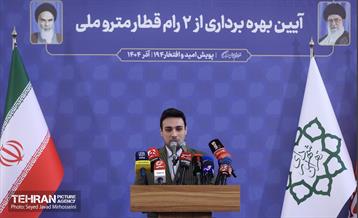 آیین بهره برداری از ۲ رام قطار ساخت داخل 25