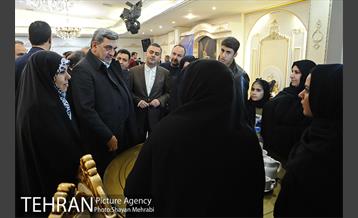 نشست صمیمانه شهردار تهران با خانواده های شهدای آتش نشان و آسیب دیدگان حادثه ساختمان پلاسکو 32