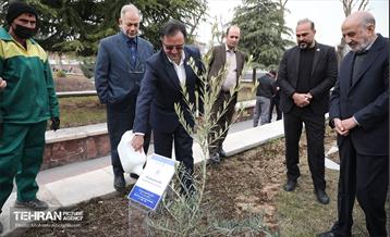 آئین روز درختکاری با حضور سفیران و نمایندگان کشورهای خارجی 14