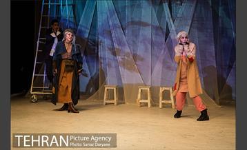 نمایش ننه دلاور و فرزندانش 20