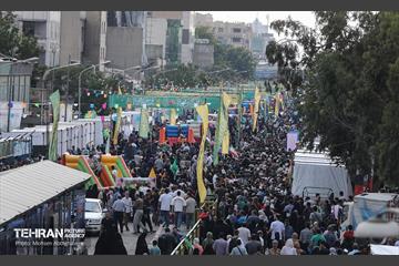مهمانی ۱۰ کیلومتری عید غدیر در تهران - 1 54