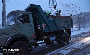 عملیات برف‌روبی در منطقه 2