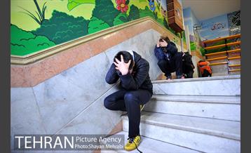 مانور سراسری زلزله در دبستان دکتر حسن تهرانی مقدم 13