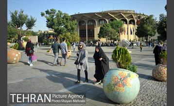 زندگی روزمره در چهارراه ولیعصر(عج) 8