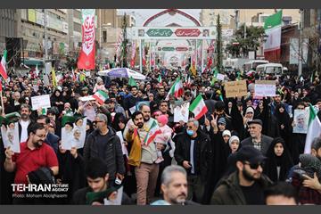 چهل‌و‌‌هفتمین جشن پیروزی انقلاب اسلامی 5